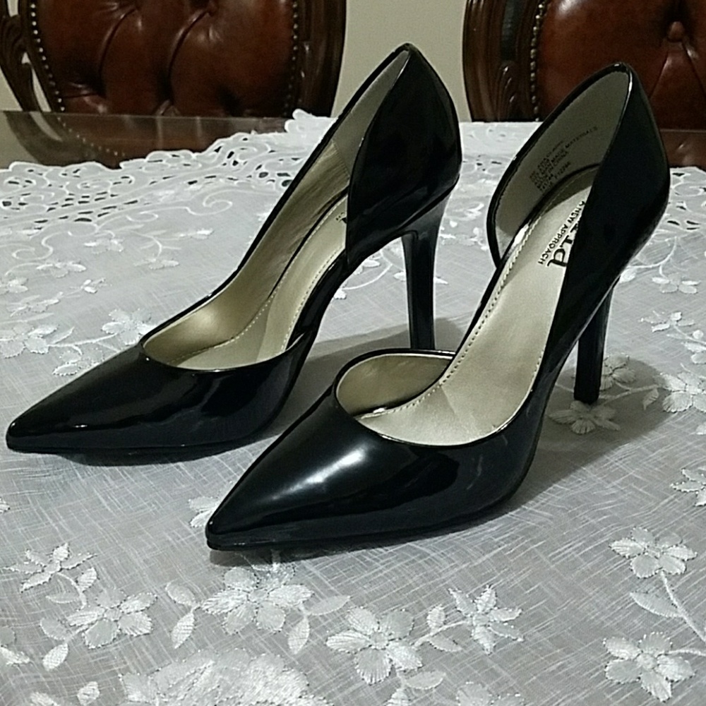Black ladies heels size 5